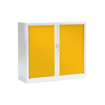 Armoire basse pour bureau série FUN structure et tablettes blanches, rideaux jaunes