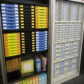 tiroirs de bureau et dossiers