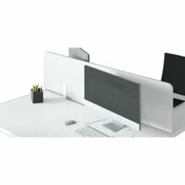 deux bureaux avec ecran de separation