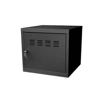 Casier cube noir, vestiaire compact acier, porte à clé, angle frontal.