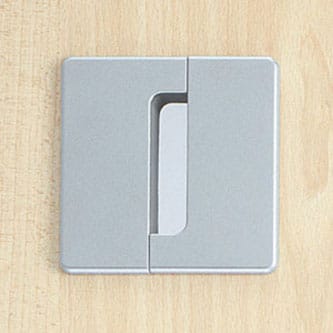 obturateur-passe-cables-carre-aluminium
