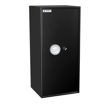 Petit coffre-fort noir HT 135 anti-effraction avec serrure sécurisée, idéal pour protéger vos biens précieux.