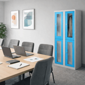 Vestiaire multicases à 4 casiers en plexiglas bleu, idéal pour ranger manteaux et vêtements.