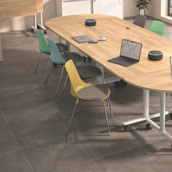 Chaises polyvalentes avec placet - Elya - ambiance