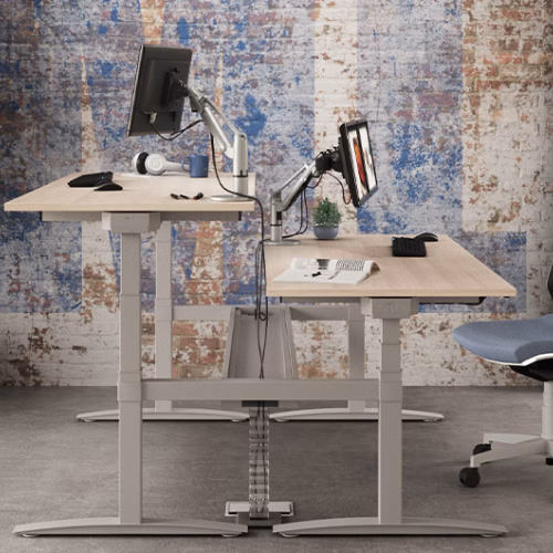 Les bureaux assis-debout Ensemble de 2 bureaux en vis à vis assis-debout électrique - L. 140 à 180 cm - 2 moteurs - Gamme Altitude