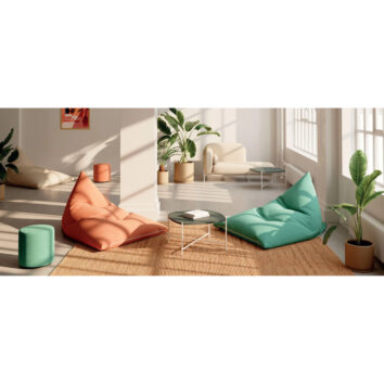 Pouf de sol Snooz Harmony déhoussable installé dans un espace de pause de type loft